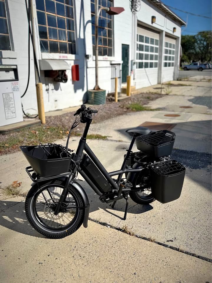 Please remove bulky accessories